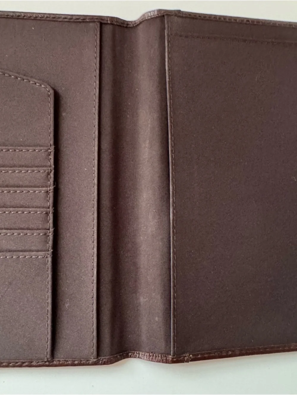 Wilsons Leather Dark Brown Folio Case 6.25” x 8.25” Quiet Luxury Writer Office